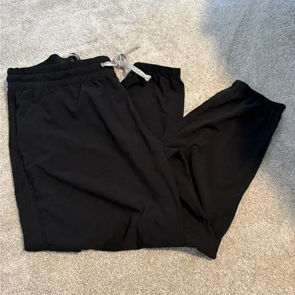 Vuori Women's Black Weekender Jogger Pants Size XL - Picture 5 of 5